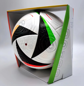 Balón de Fútbol de Alta Calidad, Tamaño y Peso Oficiales, Material PU, Color y Logotipo Personalizables, Duradero para Entrenamiento y Partidos, en Oferta - Product Image 1