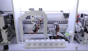 Machine <span class=keywords><strong>de</strong></span> meubles en bois Mdf Pvc Abs pré-fraisage <span class=keywords><strong>coin</strong></span> arrondi Kdt machine à plaquer les chants automatique avec polissage - Product Image 5