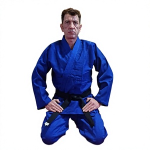 Kimono de Judo Personnalisé 100% Coton Prix de Gros Abordable Tissu 450g Anti-rétrécissement Séchage Rapide Coupe Ajustée/Droite - Product Image 1