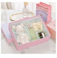 Boîtes rigides 3D gaufrées et débossées avec logo personnalisé, idéales pour les coffrets de beauté de luxe, les packs cadeaux de fêtes et les kits promotionnels