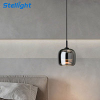Îlot de cuisine moderne personnalisé salle à manger globe en verre soufflé gris fumée pendentif à bulles suspendu lustre sur mesure pour escalier