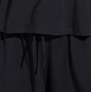 Vêtements de nuit en gros pour femmes : Ensemble pyjama 2 pièces confortable et uni avec chemise à manches courtes et <span class=keywords><strong>shorty</strong></span>, idéal pour la détente et les mamans. - Product Image 4