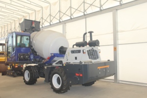 Nouveau Camion Malaxeur à Béton Autochargeur Walmech KCM26, Moteur et Boîte de Vitesses Haute Efficacité, Bleu, Garantie 1 An - Le Plus Vendu - Product Image 4