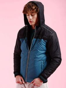 Veste à capuche coupe-vent pour homme avec rembourrage matelassé chaud et look moderne élégant, idéale pour la marche en plein air et le port quotidien - Product Image 4