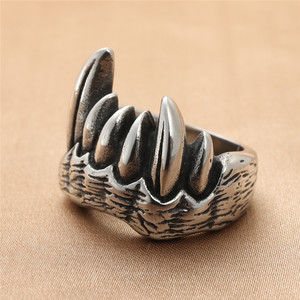 Anillo con Forma de Colmillo de Animal, Acero Inoxidable, Estilo Punk para Hombre, Joyería para Fiesta, Plateado 01 213002 - Product Image 1