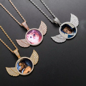 Collana con Ciondolo a Cuore Placcato Oro Fai-da-Te, Personalizzabile con Foto Privata, Gioiello Commemorativo per Innamorati con Zirconi - Product Image 1