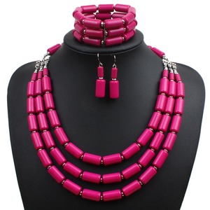 Conjunto <span class=keywords><strong>de</strong></span> Collar y Pulsera <span class=keywords><strong>de</strong></span> Cuentas Nigerianas al por Mayor, Conjunto <span class=keywords><strong>de</strong></span> Collar Africano Indio <span class=keywords><strong>de</strong></span> Cuentas <span class=keywords><strong>de</strong></span> Coral Tradicionales para Mujer para Boda - Product Image 5