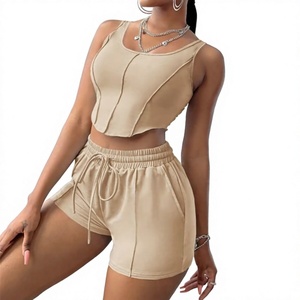 Conjunto de Camiseta sin Mangas de Algodón Personalizada para Mujer y Pantalones Cortos con Cintura Ajustable - Product Image 1