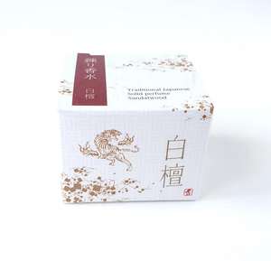 Perfume Sólido Japonés Kousaido Aroma a Sándalo Blanco 8g Fragancia Amaderada Elegante Portátil en Roll-On Aceite Esencial para Regalo - Product Image 5