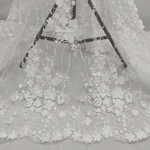 Tissu en dentelle brodée 3D à motifs floraux, dentelle Chantilly, <span class=keywords><strong>blanc</strong></span> et noir, pour robe de mariée - Product Image 2
