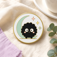 Broches de revers en métal personnalisées en gros, marque Pinstar, plaquées or, style Ghibli Soot Sprites, objets de collection artistiques, mignonnes et moelleuses