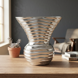 Vase de sol en aluminium - Design léger et luxueux pour les fêtes par Ideas Inc - Product Image 4
