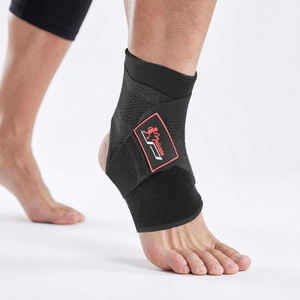 Supporto per Caviglia Regolabile con Chiusura a Strappo, Fascia Compressiva in Neoprene per Fitness ed Escursionismo - Product Image 1
