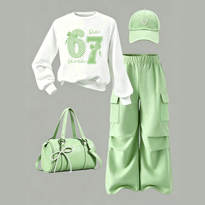 Set di Abbigliamento per Ragazze Adolescenti: <span class=keywords><strong>Felpa</strong></span> con Stampa Numerica e Pantaloni Cargo Verdi, Outfit Trendy per Bambini su Misura - Product Image 1