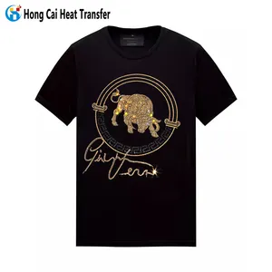 Hongcai Rhinestone Truyền Nhiệt Nhà Sản Xuất Trung Quốc Hip Hop Chải Kỹ Bông Rhinestone Quá Khổ Người Đàn Ông Của T-Shirt