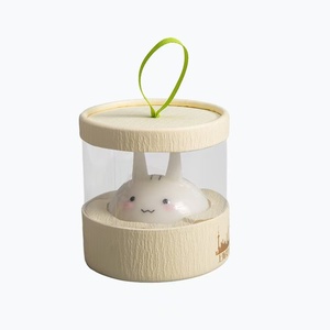 Caja de Papel Personalizada con Diseño Visual, Caja de Regalo Creativa con Patrón Moderno para Muñecas y Juguetes - Product Image 1