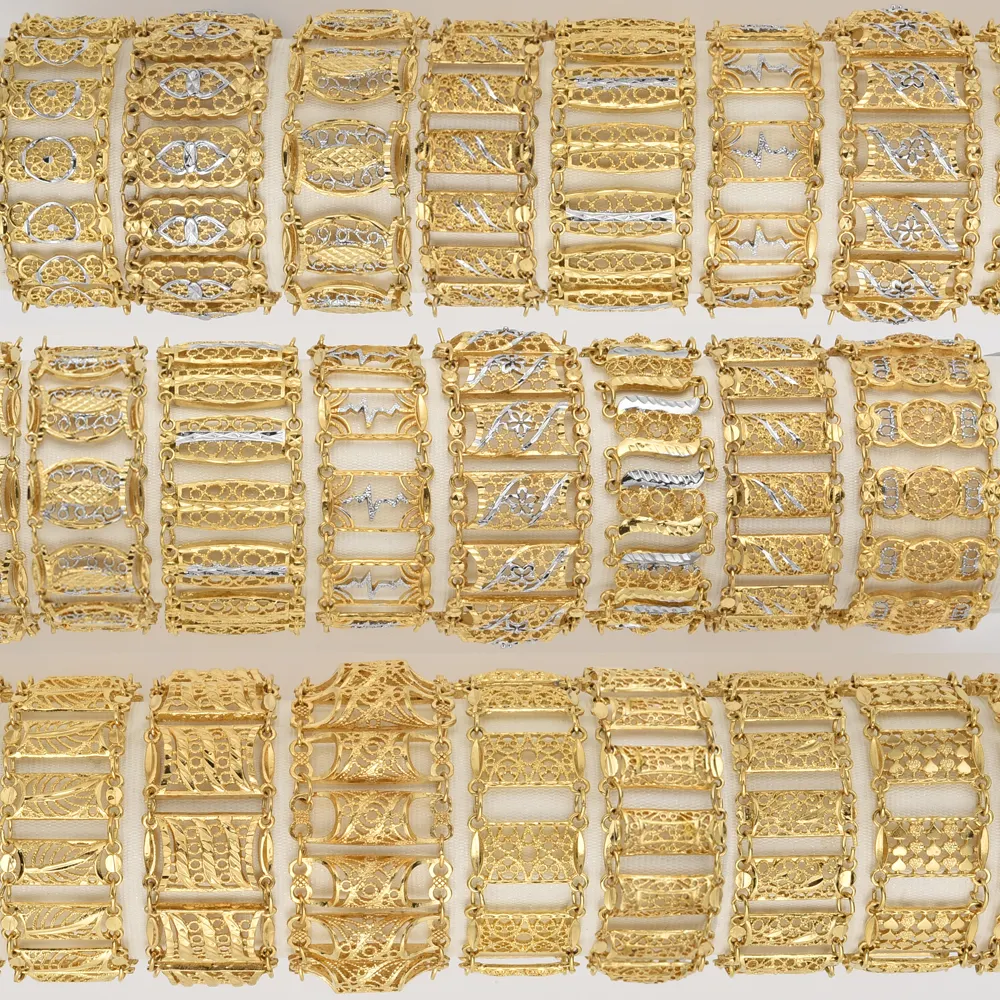 Bom Preço Latão Jóias 18K Dubai Banhado A Ouro Pulseiras Últimos Projetos Dubai Gold Color Pulseiras Para As Mulheres