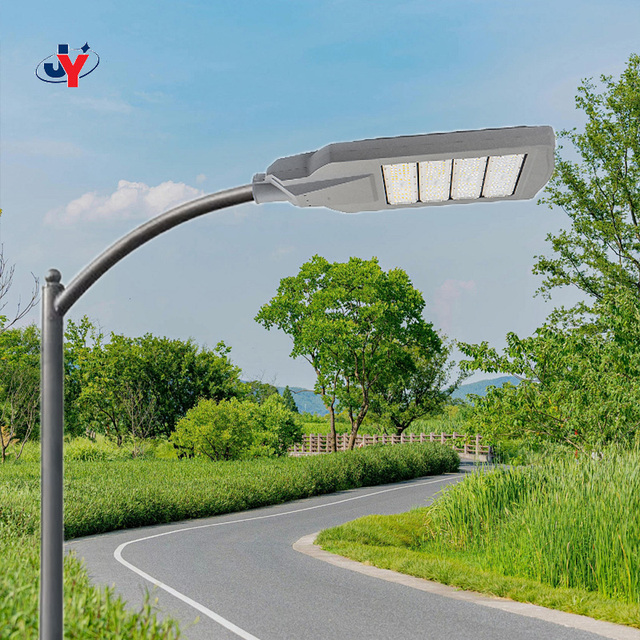 High Power Solar Outdoor LED Street Light with Die-Cast Aluminum IP65 6000K AC85-265V Dimmable CE Certified 2-Year Warranty