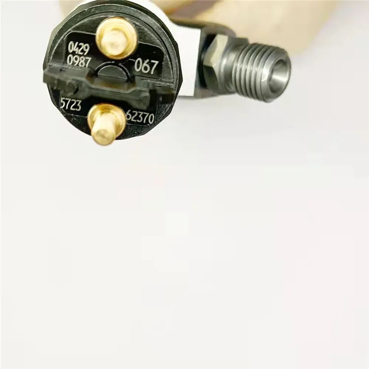 diesel fuel injector 0445120067 20798683 4290987 injector for volvo EC210 EC200 Deutz KHD TCD diesel injector nozzle 0445120067