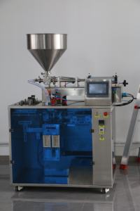 Machine de remplissage et d'emballage entièrement automatique pour sachets préformés à fermeture éclair, pour ketchup, sauce tomate, miel et beurre de cacahuète - Product Image 2