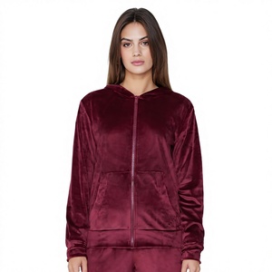 Ensemble de survêtement d'hiver personnalisé pour femme en velours uni avec capuche et pantalon de jogging - Vente en gros - Product Image 3