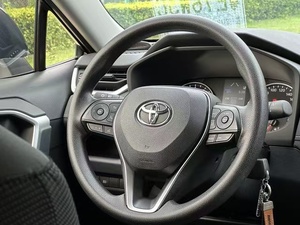 # Voiture d'occasion Toyota RAV4 <span class=keywords><strong>SUV</strong></span> - Product Image 6