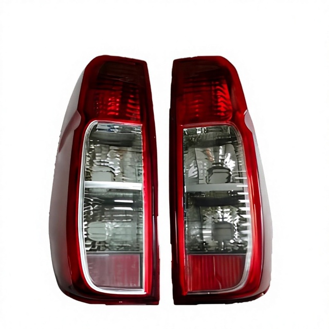 Auto Lighting System Rear Tail Light Rear Lamp Taillight 26555-EB70A 26550-EB70A for Nissan Navara D40 2005 2012