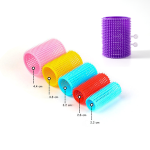 DAIOU Produttore di Bigodini Senza Calore Multi-misura, Strumenti per Acconciature Fai-da-Te, Bigodini Autoadesivi Personalizzati con Fermagli - Product Image 1