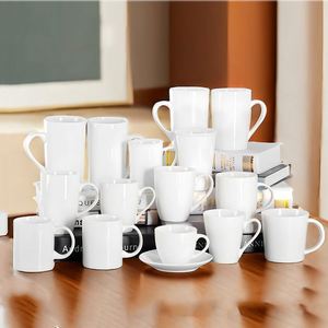 Vente en gros de tasses en porcelaine blanche simples et de grande capacité, et de tasses en céramique de couleur unie - Product Image 1