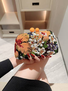 Mode 2025 nouvelles dames dîner robe fleur pochette Banquet perlé Sequin sac de soirée pour les femmes Sac <span class=keywords><strong>Tendance</strong></span> 2024 - Product Image 2