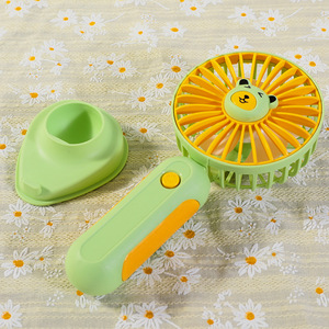 Mini ventilador portátil con forma de oso, ventilador de escritorio portátil recargable por USB con diseño plegable para uso en exteriores e interiores - Product Image 2