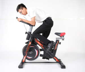 Vélo de spinning d'intérieur pour la perte de poids, équipement de fitness, vente directe du fabricant pour le Brésil, livraison rapide - Product Image 2
