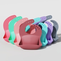 Bavoir en silicone pour bébés, design ajustable, couleur unie, imperméable, serviette anti-salive, vente en gros