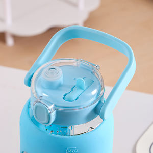 إبريق زجاجي كبير السعة 40 أونصة من البوروسيليكات عالي الجودة مع مقبض منقوش، يشمل غطاء سيليكون وعلامات للحجم - Product Image 4