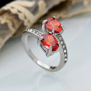 Anello in pietra rossa, design classico, gioiello alla moda per l'uso quotidiano - Product Image 2