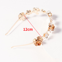 Rétro européen et Américain en métal femme accessoires de cheveux perle fleurs feuilles mariée bandes de cheveux