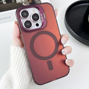 เคสใส IMD PC พร้อมที่ยึดเลนส์เคลือบเลเซอร์  แบบแม่เหล็ก สำหรับ iPhone 15 Pro Max - Product Image 4