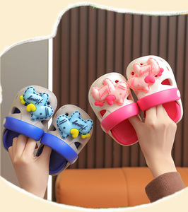 Chaussures de plage pour enfants, nouvelles chaussures d'été en EVA antidérapantes pour enfants de petite et moyenne taille, dessin animé, extérieur, maison - Product Image 3