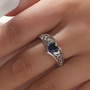 Anillo de Moda con Forma de Corazón, Chapado en Oro, con Circonita, Estilo Simple, para Mujeres, Hombres, Unisex, Venta al Por Mayor, Marca Love HR - Product Image 5