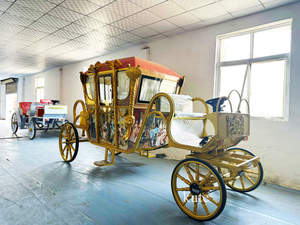 Carruaje Eléctrico Real Europeo para Turismo, Vehículo Turístico para Resorts, Lugares Turísticos y Bodas - Product Image 4