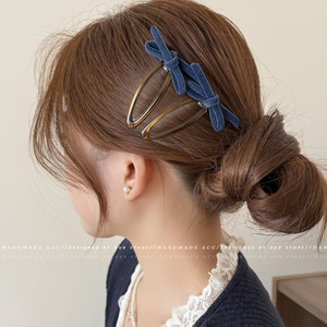Horquilla con lazo para flequillo lateral, nueva colección 2026, versátil, para la parte trasera de la cabeza - Product Image 4