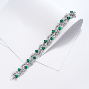 Bracelet en argent 925 avec émeraude cultivée, idéal pour les soirées festives, un super cadeau surprise pour les filles - Product Image 2