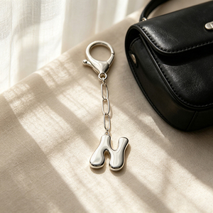 Gold Letter <b>T</b> Keychain Carabiner Charm Luxury Bag Accessory Zinc Alloy Metal Pendant - Product Image 2