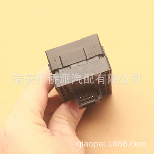 สวิตช์กระจกไฟฟ้าออดี้ ซีท รุ่น 8E0959851 อะไหล่พลาสติกสำหรับกระจกรถยนต์ - Product Image 3