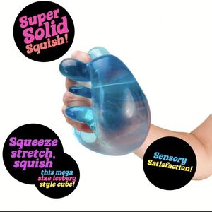 Nuevos Productos Internacionales: Juguete Blandito de Maltosa Schylling NeeDoh Niceberg, Cubo Azul Hermoso de 3.25 Pulgadas, para Niños de 5 a 7 Años - Product Image 2