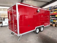 Remorque de restauration mobile à double essieu avec cuisine complète en acier inoxydable pour la vente de snacks, burgers, café et glaces en extérieur