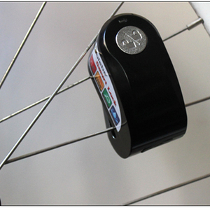 Akıllı App kontrollü su geçirmez motosiklet <span class=keywords><strong>alarm</strong></span>ı FREN DİSKİ kilit anti-hırsızlık bisiklet güvenlik sistemi - Product Image 2