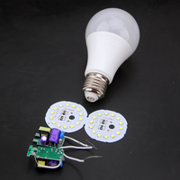 Lampe en plastique SKD LED 12W, corps de ampoule, matériel automobile, garantie de 2 ans, pièces