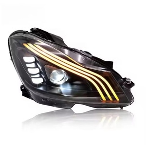 Faro Auto-y a Tre Barre per <span class=keywords><strong>Mercedes</strong></span> <span class=keywords><strong>W204</strong></span> 2011-14, Aggiornamento Fari LED <span class=keywords><strong>C180</strong></span> per <span class=keywords><strong>W204</strong></span>, Accessori Auto - Product Image 2