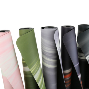 เสื่อโยคะยาง PU วีแกนแบบ Color Block หนา 4.5 มม. กันลื่น พร้อมออกแบบโลโก้ตามสั่ง พร้อมกระเป๋าและสายสะพายเข้าชุด มีหลายสีให้เลือก - Product Image 4